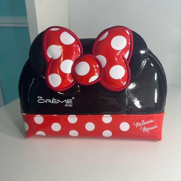The Creme Shop Minnie Mouse Dome Travel Pouch - Picture 2 of 6